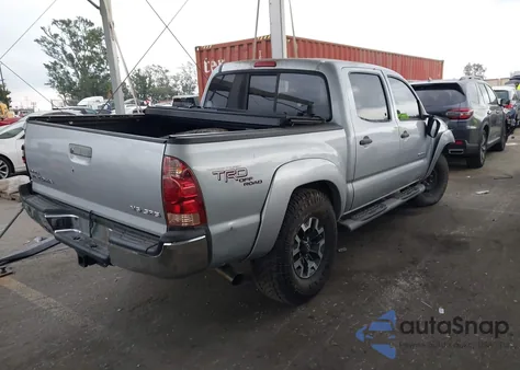 2005 Toyota Tacoma Prerunner V6 z USA, uszkodzony, nr VIN 5TEJU62N85Z081163